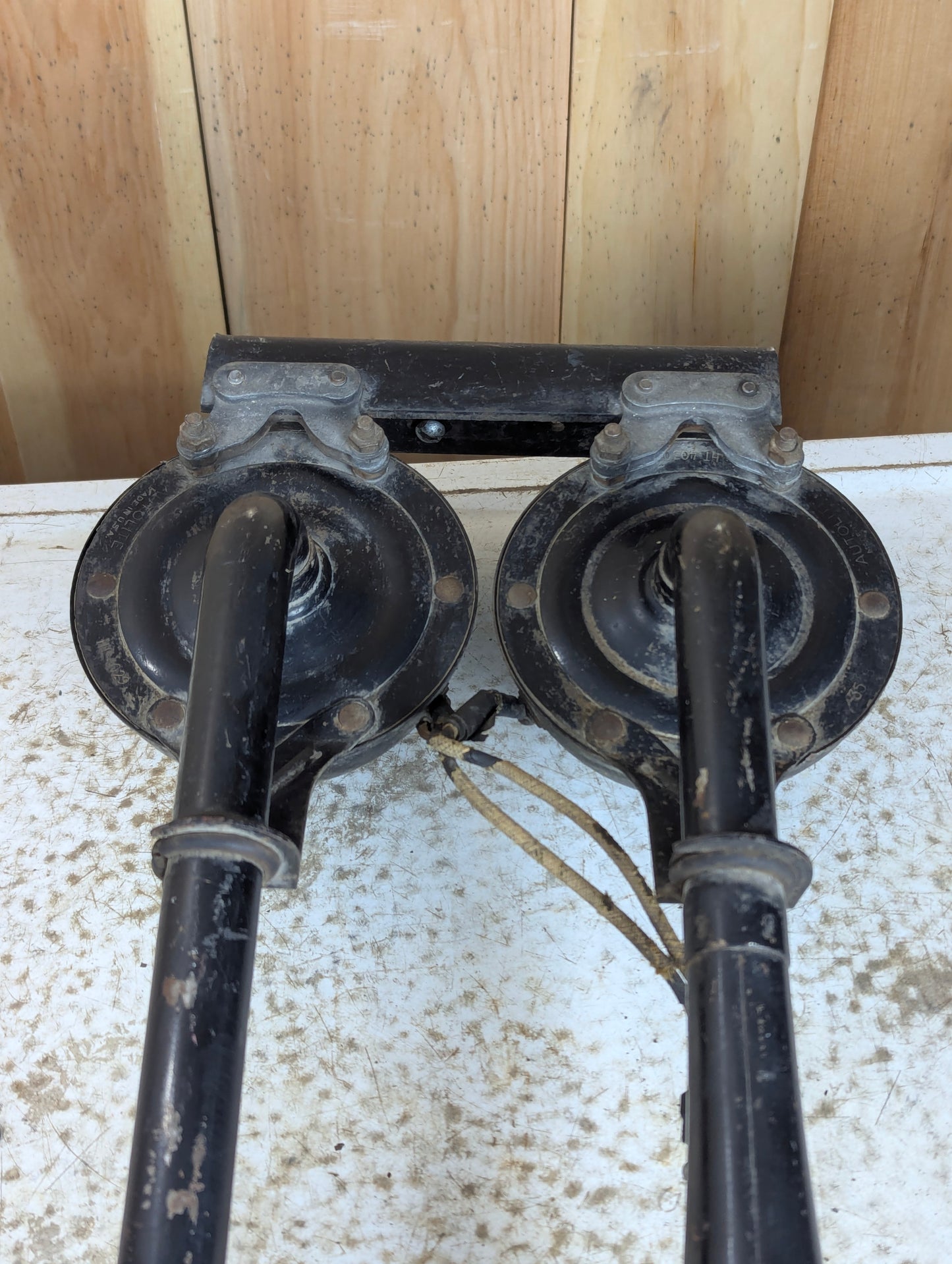 Vintage Auto Lite Dual Horn Model HT-4029