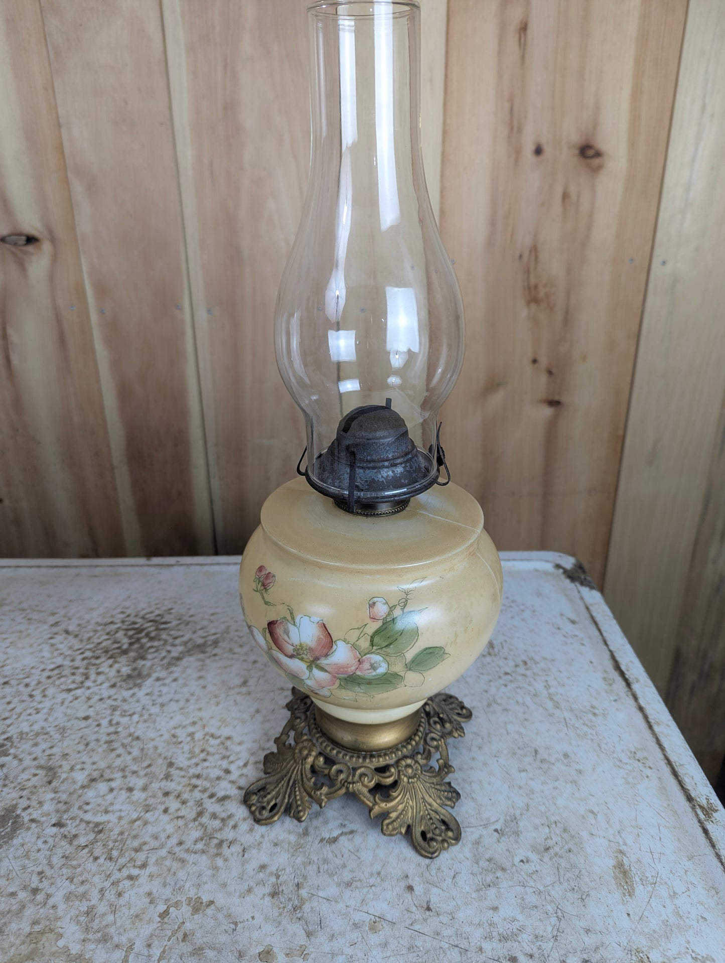 Antique P G Co. Painted Glass Parlour Oil Lamp