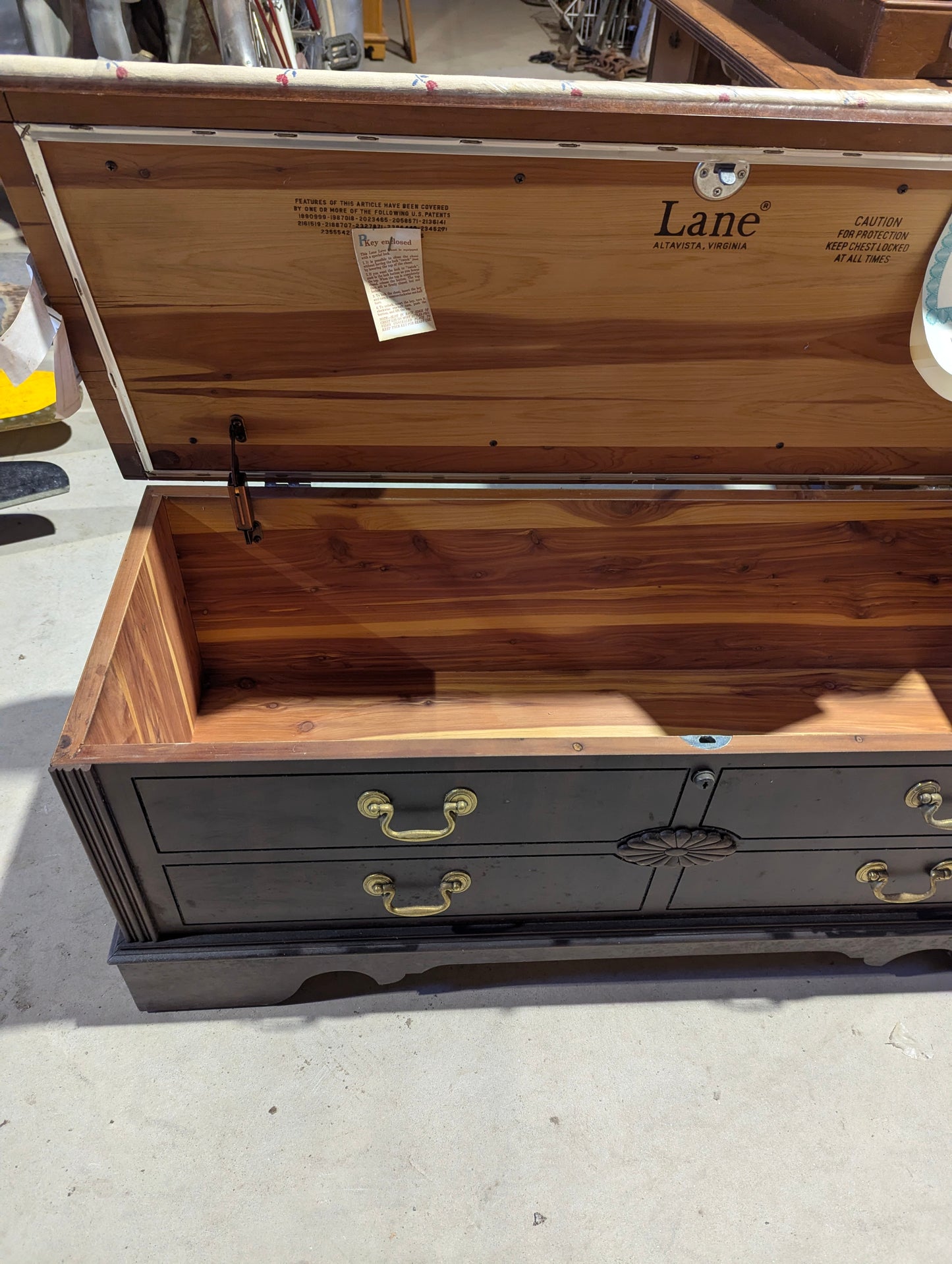 Vintage Lane Cedar Chest