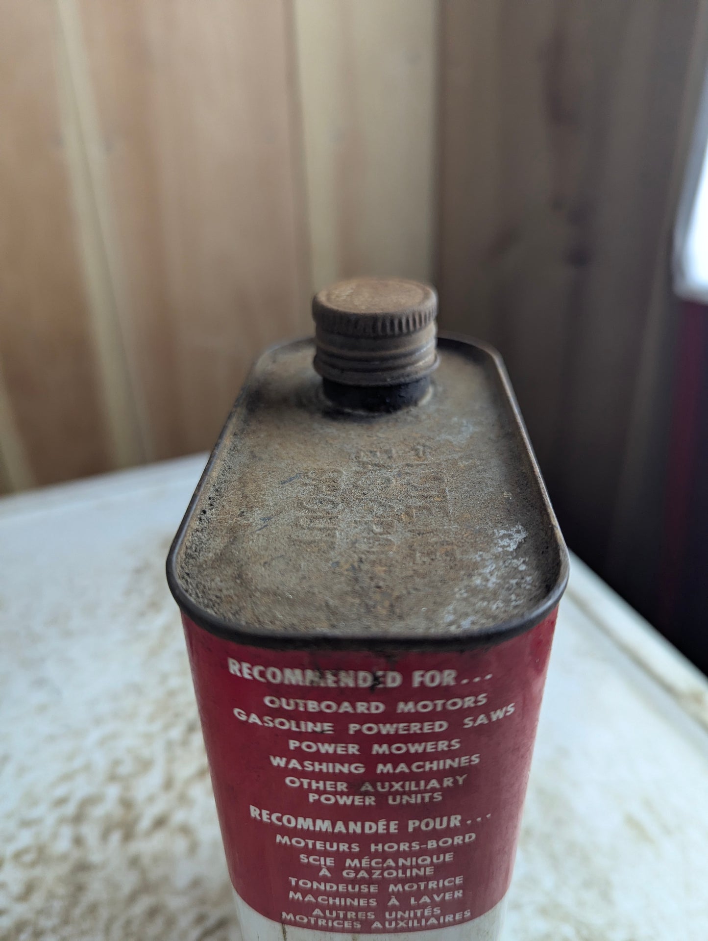 Vintage 1 Quart White Rose Outboard Power Mower Motor Oil Tin Can