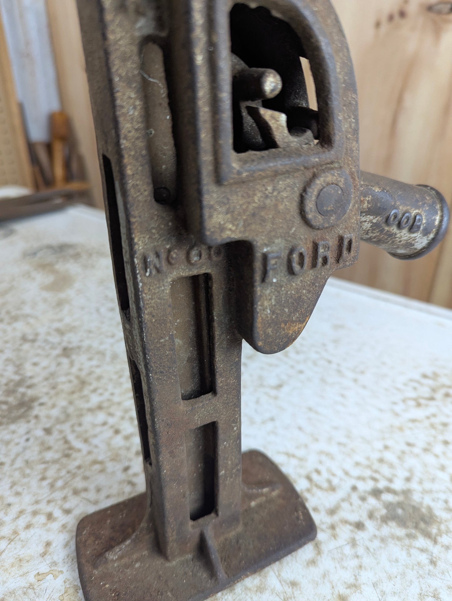 Antique 1910s No. 00 Ford Buckeye Automobile Jack - view 3