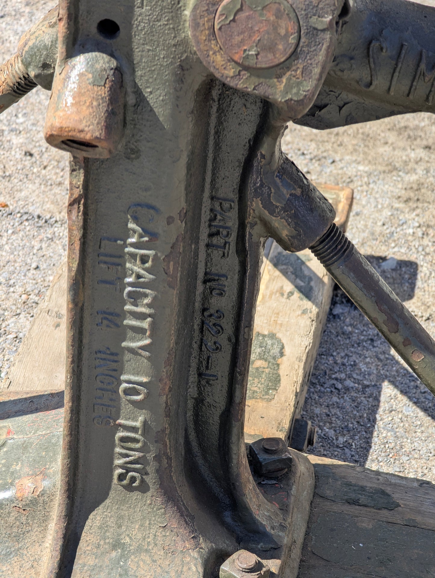 Antique Simplex no. 322 10-Ton Reel Jack With Base - view 7