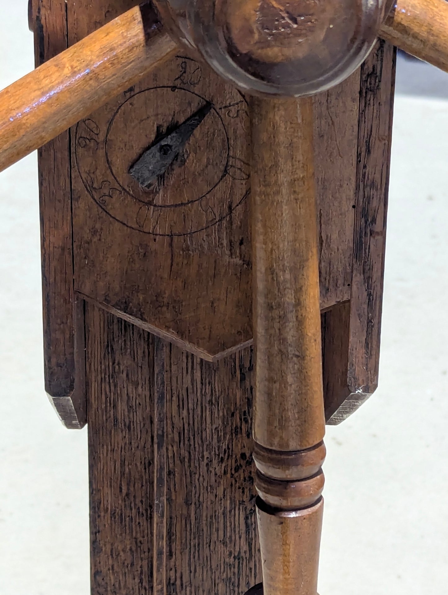 Antique Wooden Yarn Winder Clock Reel Weasel - view 4