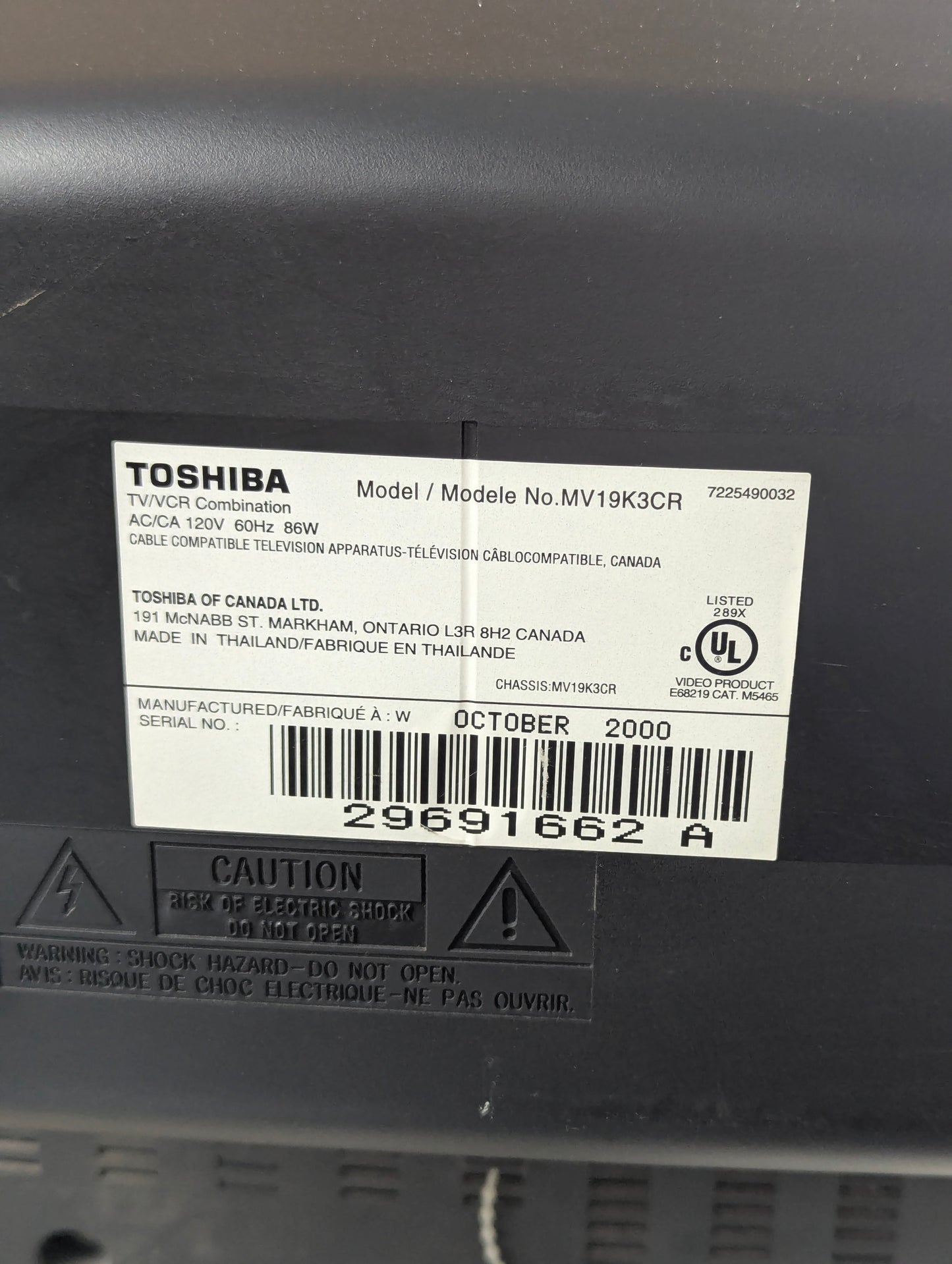 Toshiba 19" CRT TV VCR Combo Model MV19K3CR with Remote - view 5