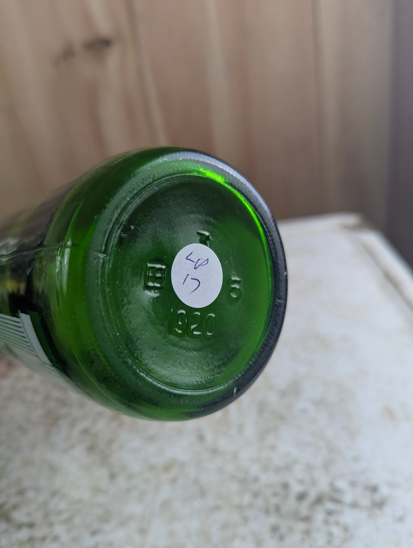 Vintage 30oz Happy Home Windsor Green Glass ACL Soda Bottle - view 5