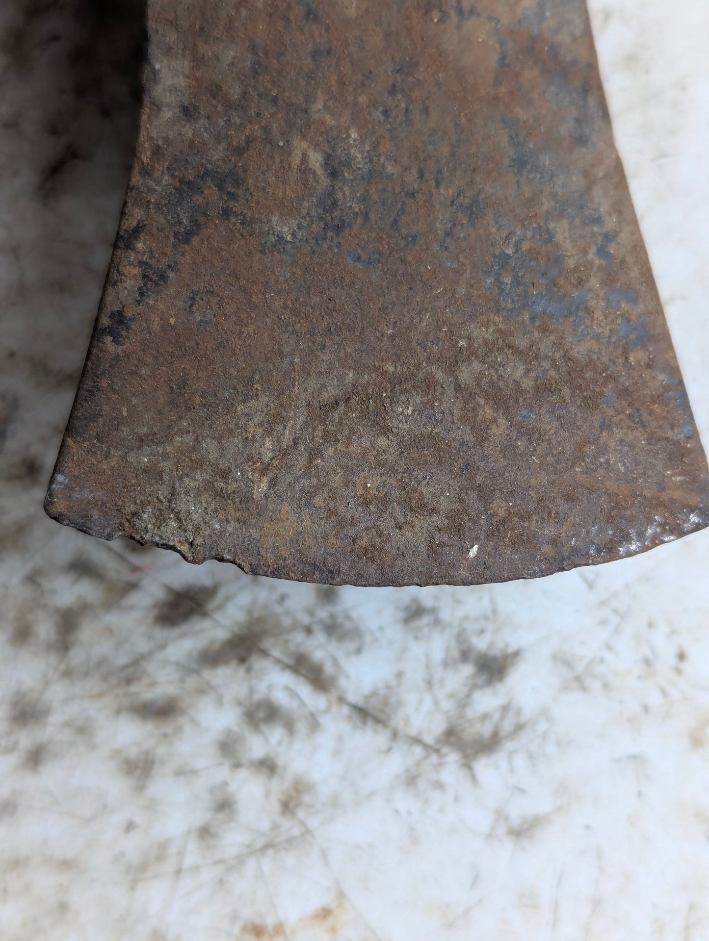Vintage Elwell 1 1/4 lb Hatchet - view 5