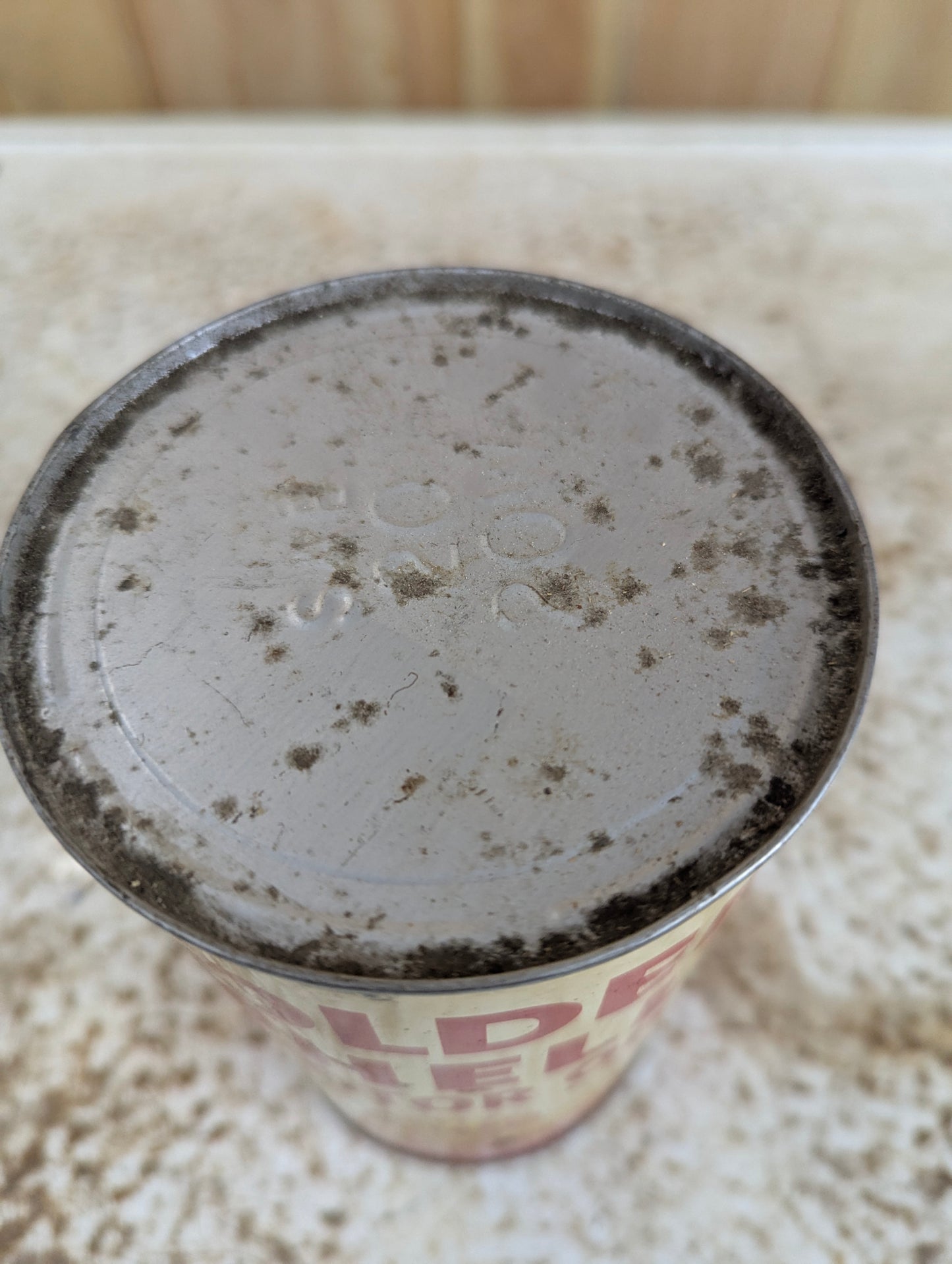 Vintage Golden Shell Motor Oil Can - view 3