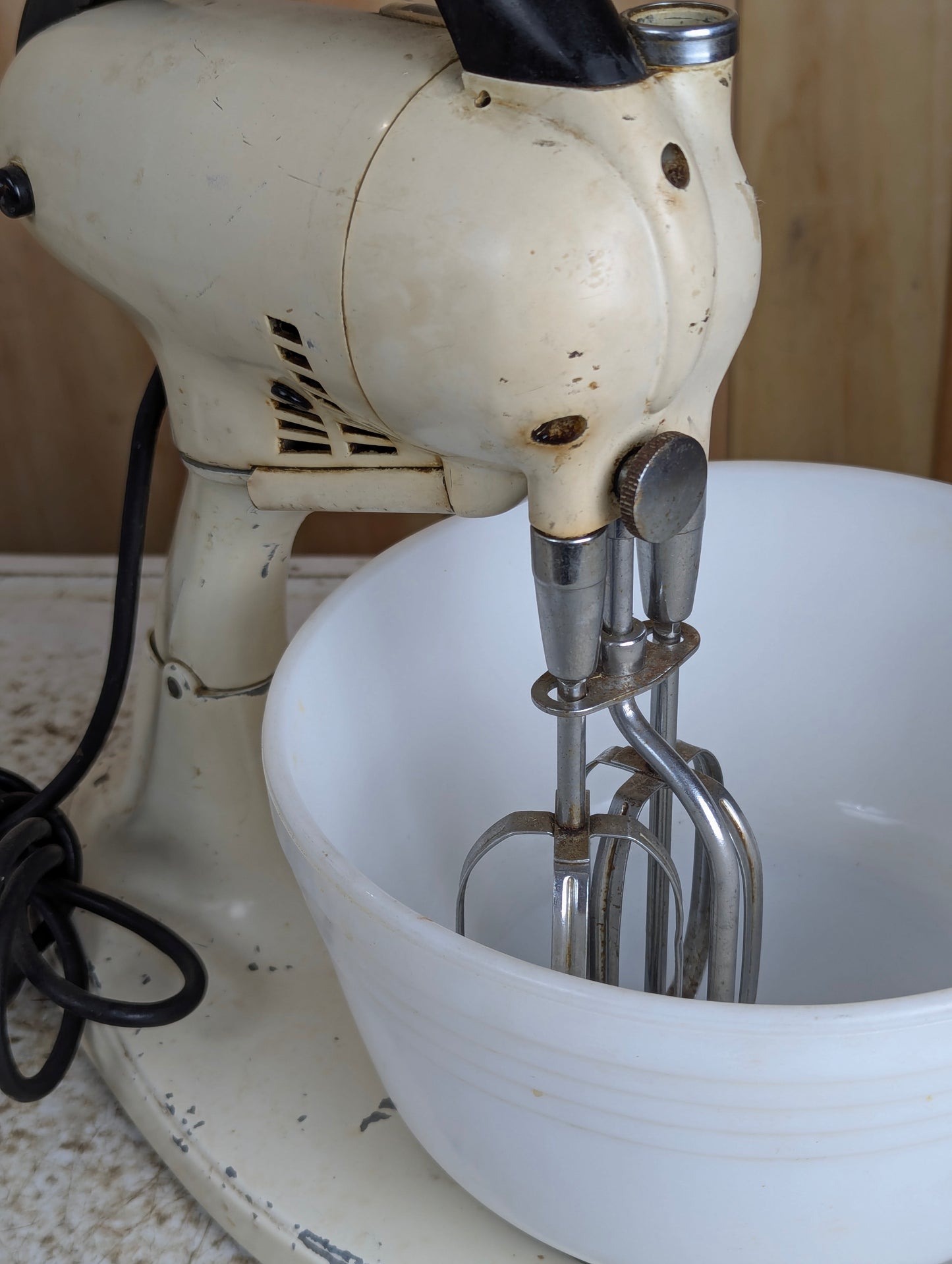 Vintage Hamilton Beach Model G Standard Mixer with Bowl - view 4
