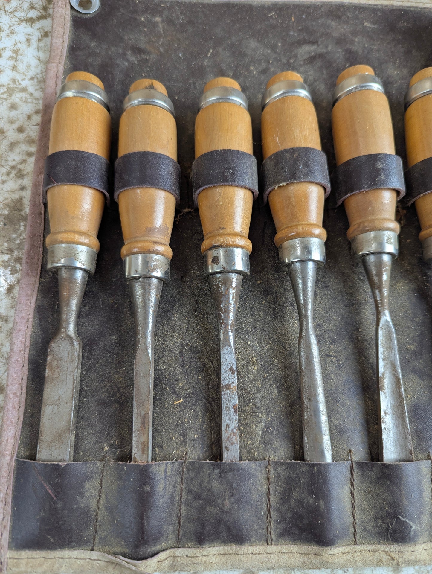 Vintage 12-Piece MOB Chisel Set in Leather Roll