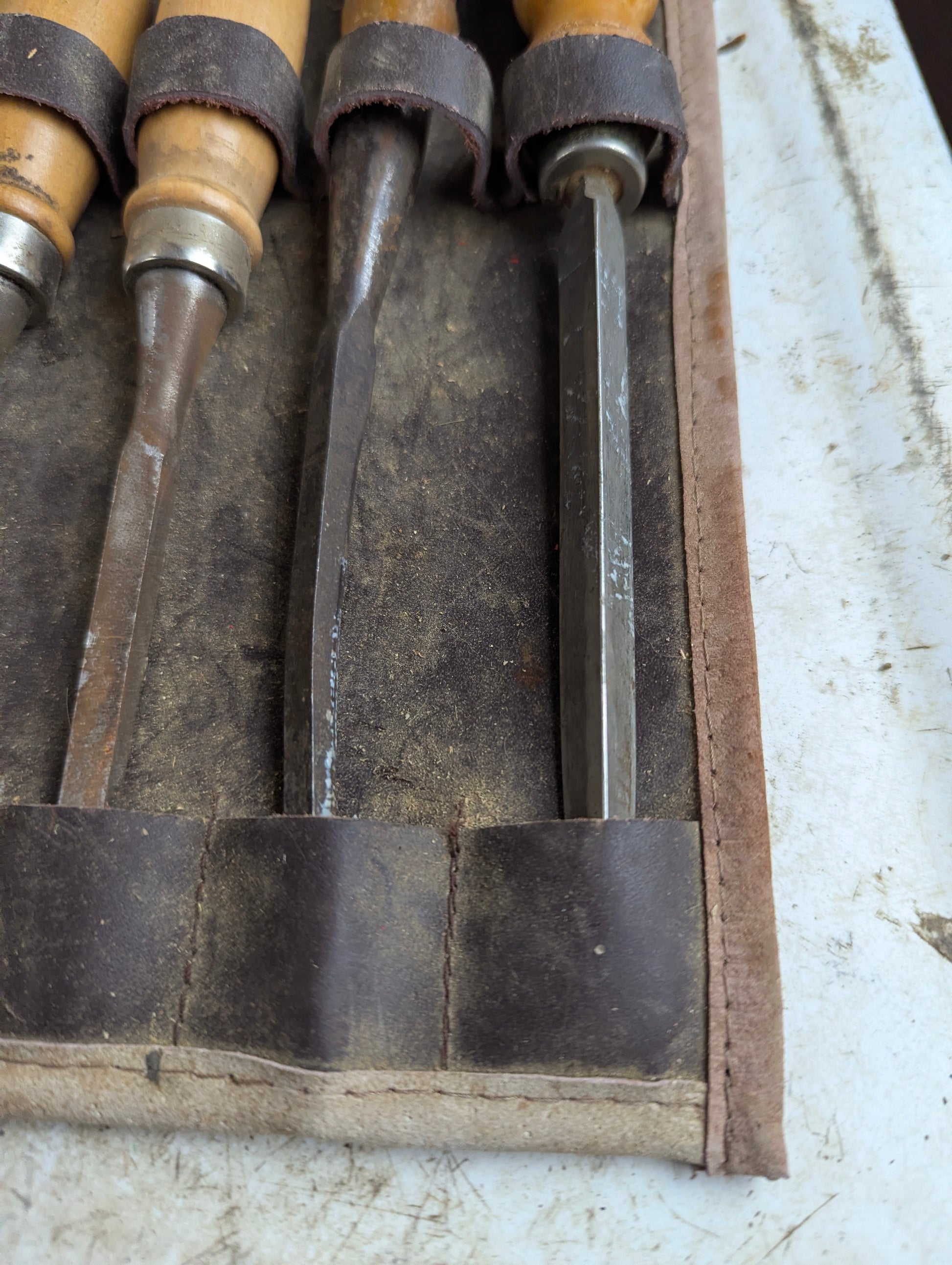 Vintage 12-Piece MOB Chisel Set in Leather Roll