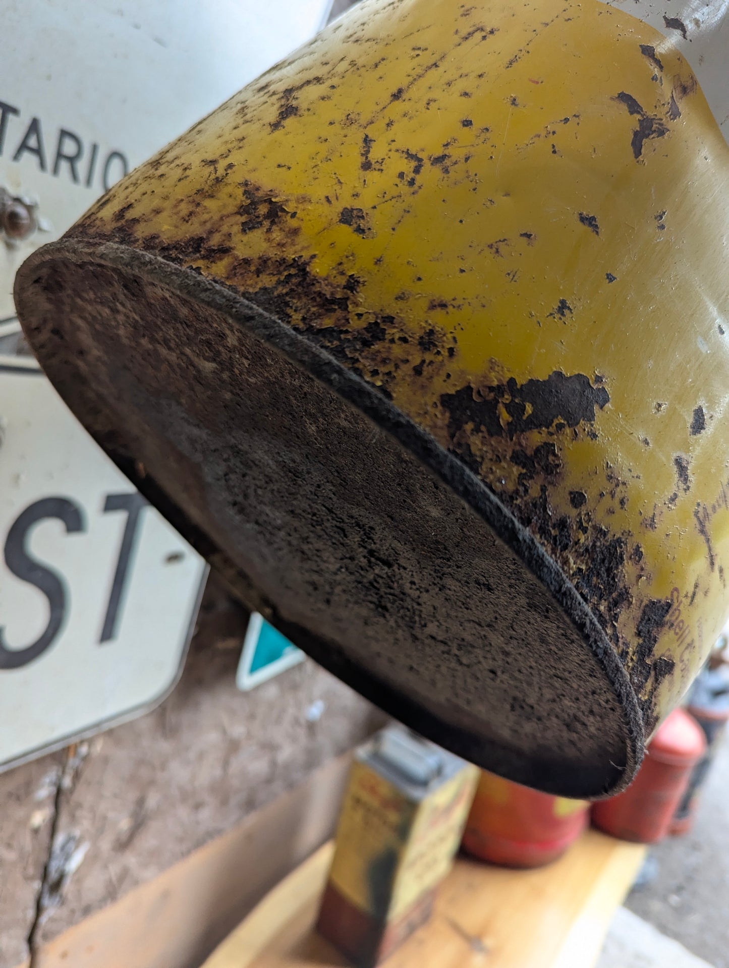 Vintage Shell 5-Liter Oil Pail