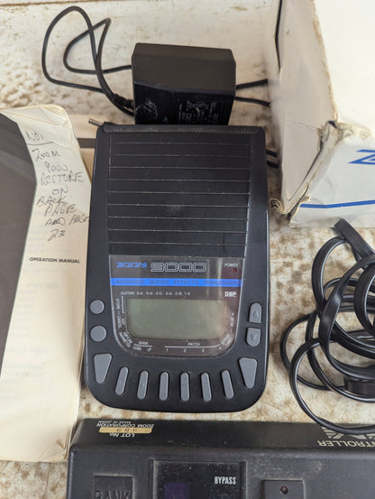 Zoom 9000 Advanced Guitar Effects Processor Complete Set with Pedal, Manual and Box