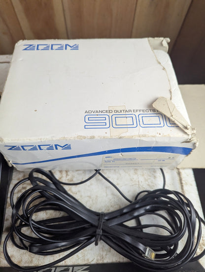 Zoom 9000 Advanced Guitar Effects Processor Complete Set with Pedal, Manual and Box