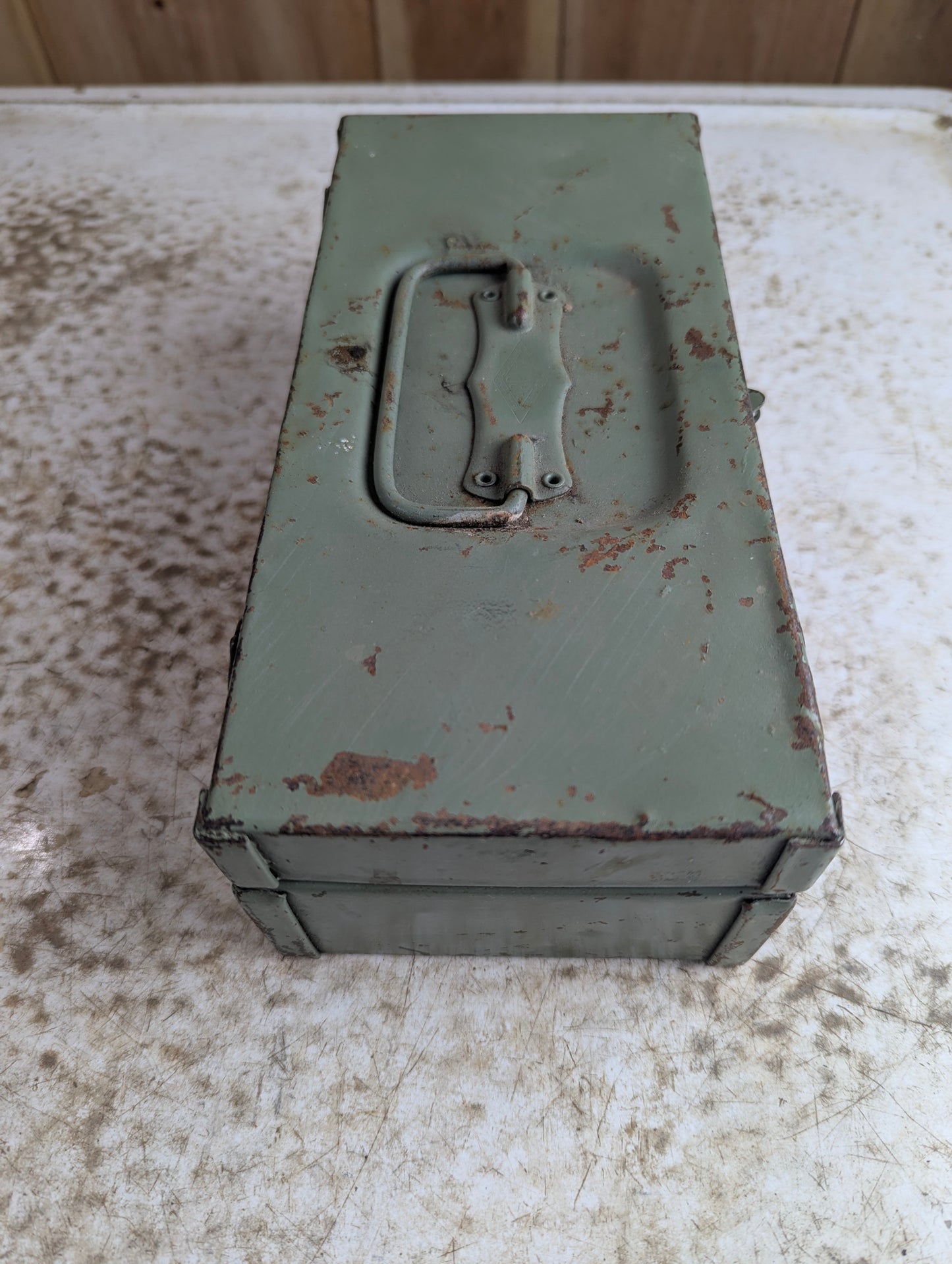 Vintage Parplus Metal 9.5" x 4.5" x 3.5" Storage Box