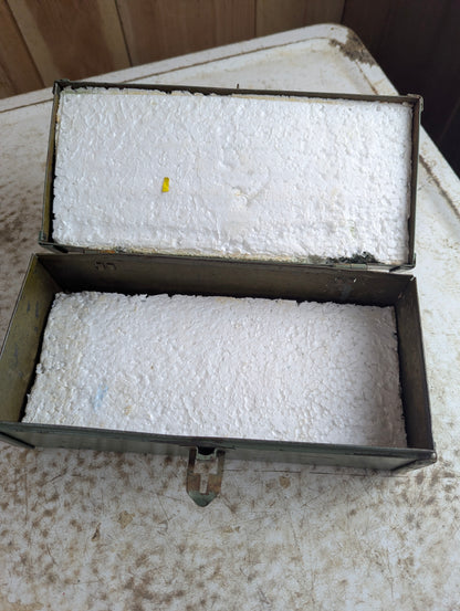 Vintage Parplus Metal 9.5" x 4.5" x 3.5" Storage Box