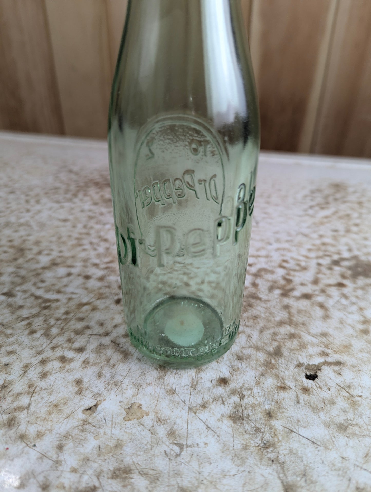 1953 6oz Dr. Pepper Green Duraglass Lexington, KY Embossed Soda Bottle