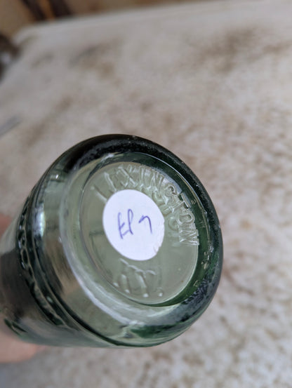 1953 6oz Dr. Pepper Green Duraglass Lexington, KY Embossed Soda Bottle