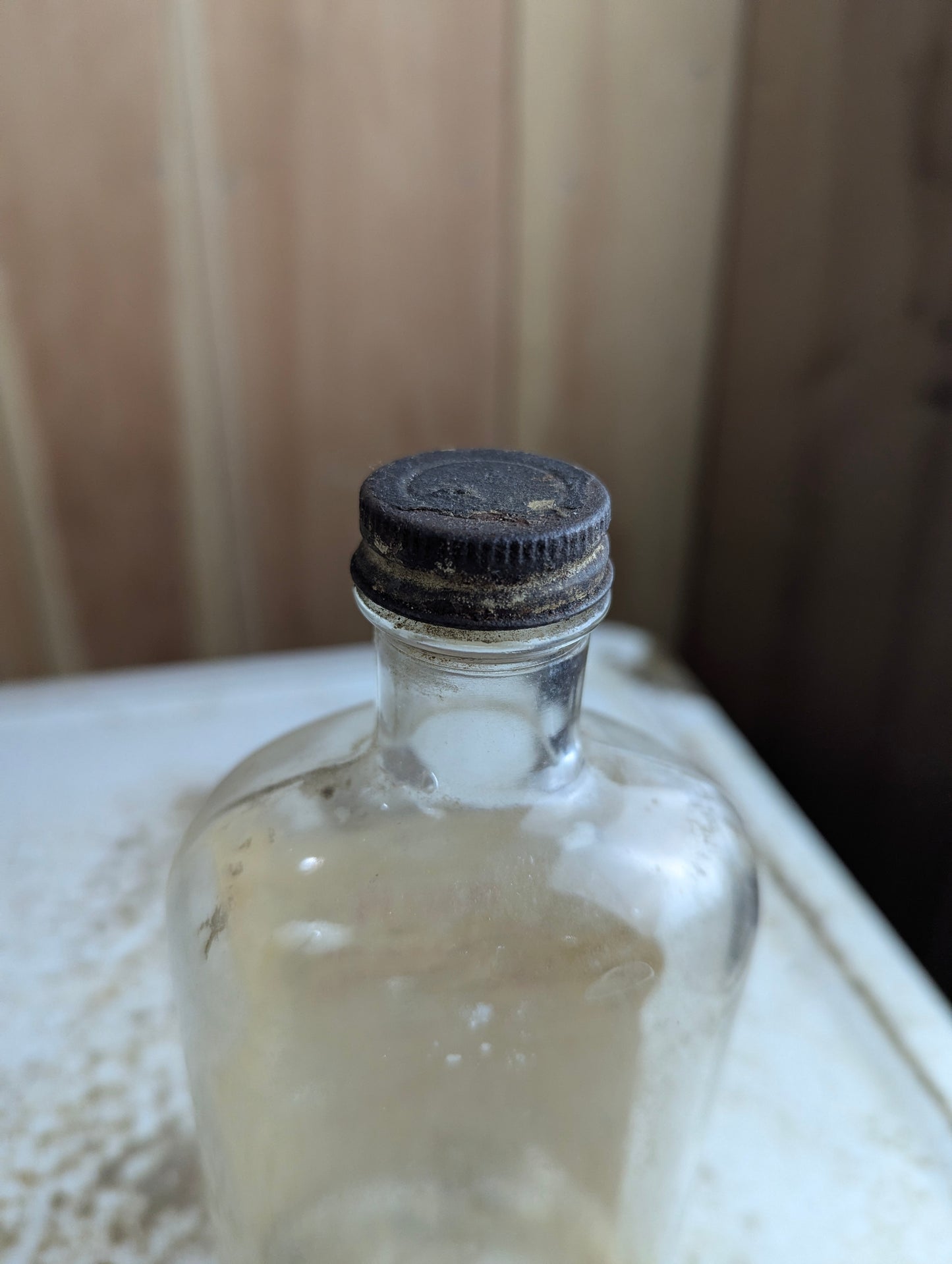 1930s Russian Mineral Oil Laurentian Laboratories Medicine Bottle with Label and cap