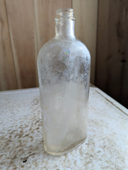 Antique Lydia E. Pinkham's Vegetable Compound Patent Medicine Bottle with Screw Top 14.5oz