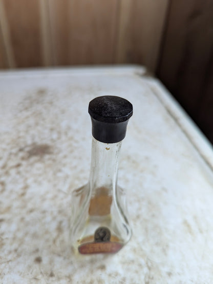Vintage Shirriff's True Orange Extract Bottle with Original Label and Bakelite Cap 1.5oz