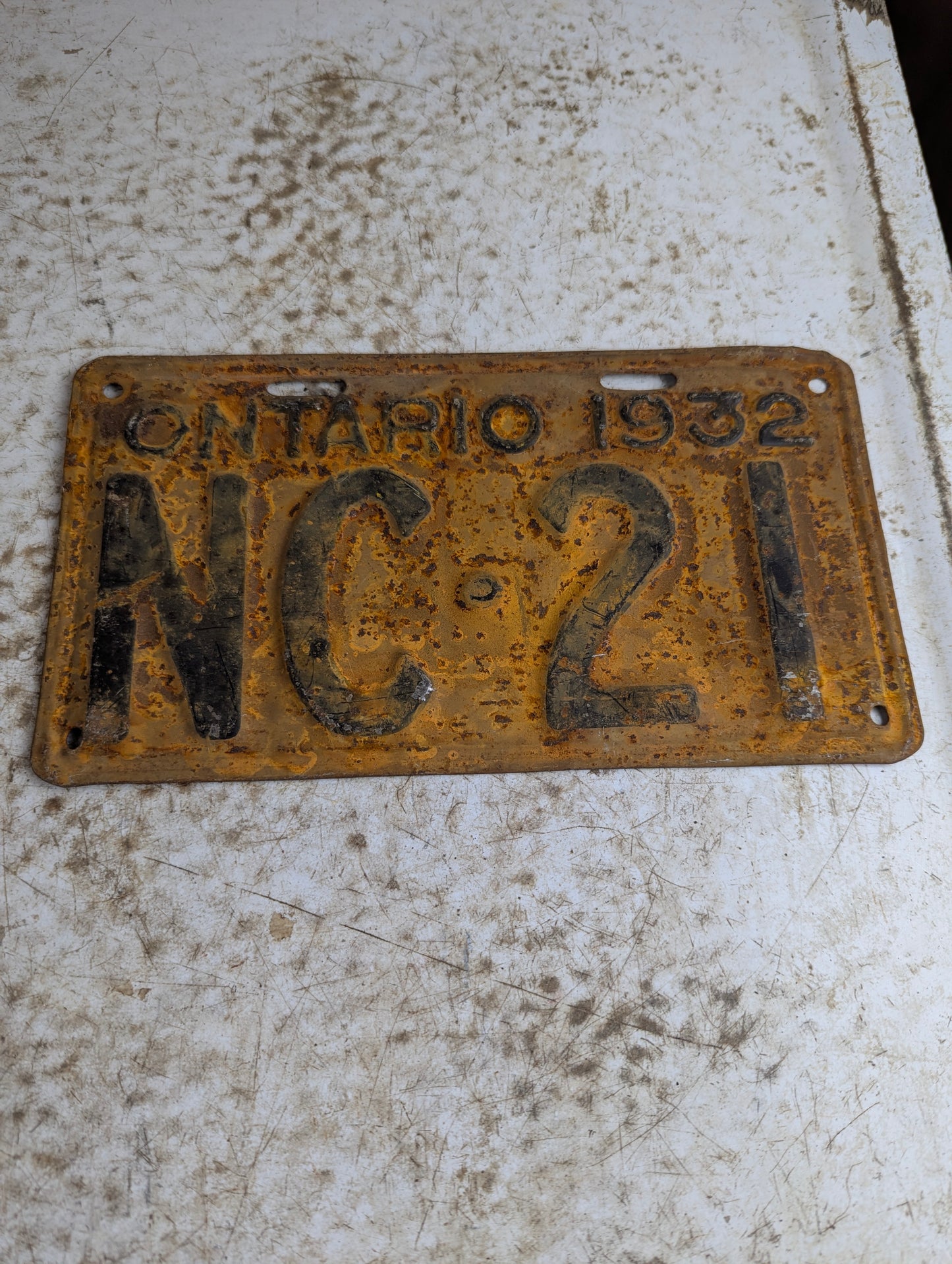 1932 Ontario License Plate