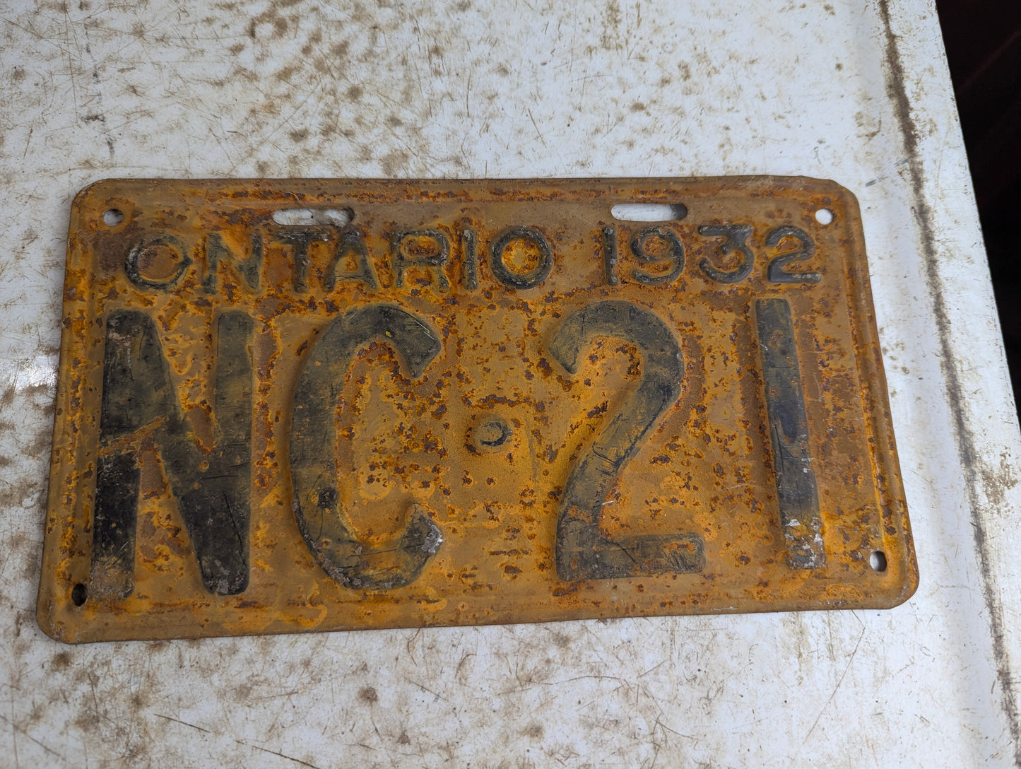 1932 Ontario License Plate
