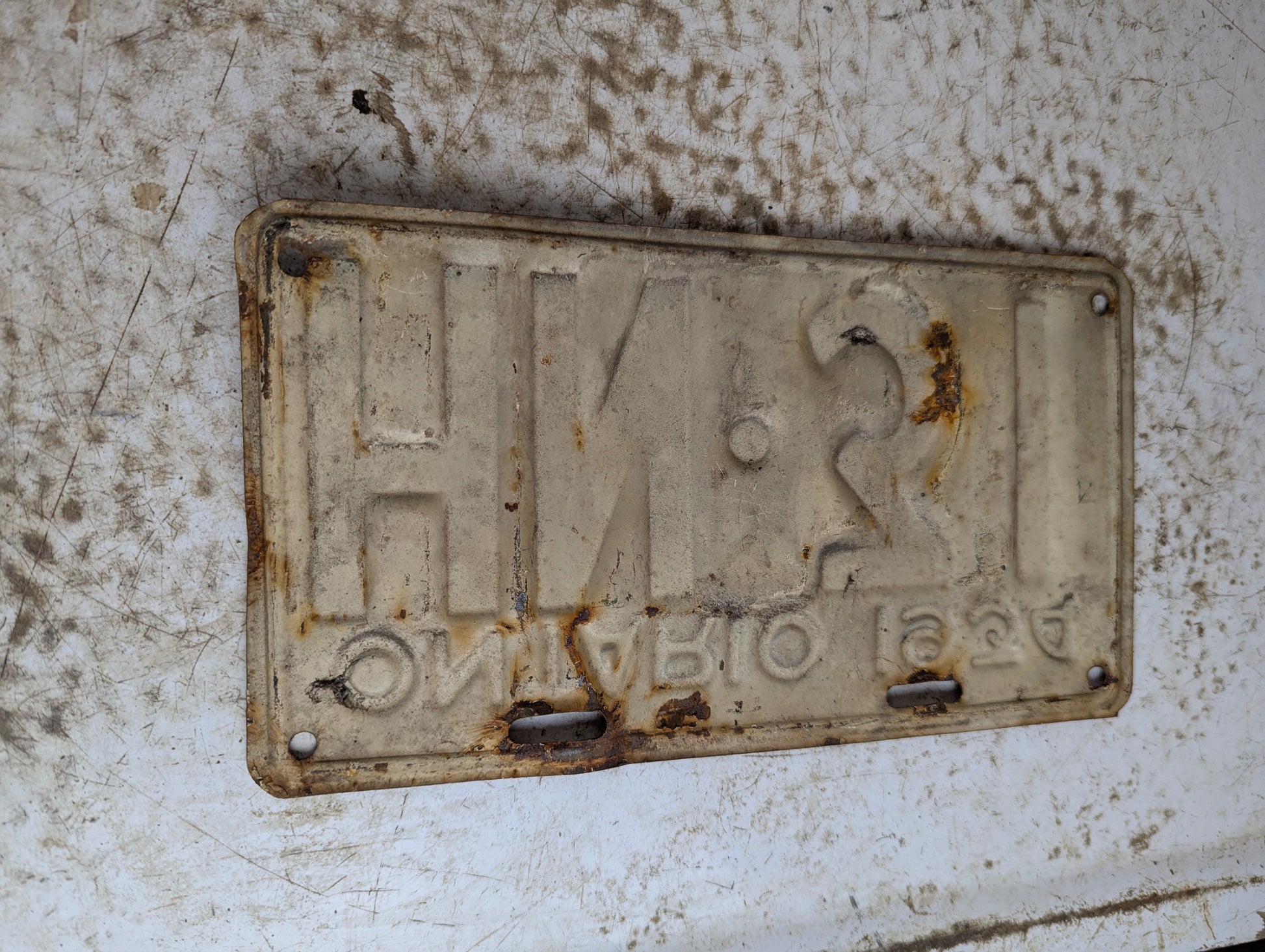1934 Ontario License Plate