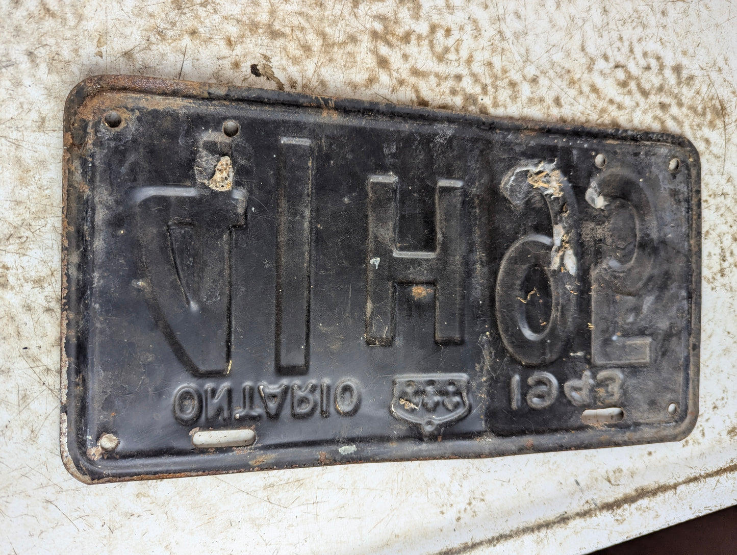 1943 Ontario Wartime License Plate