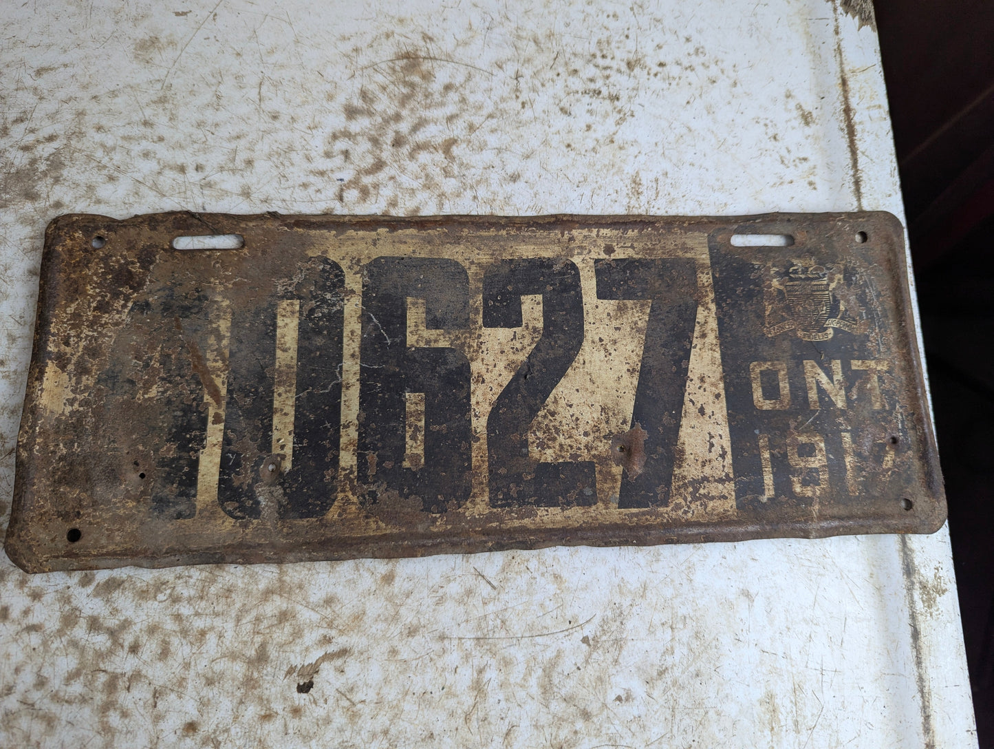 Antique 1918 Ontario License Plate