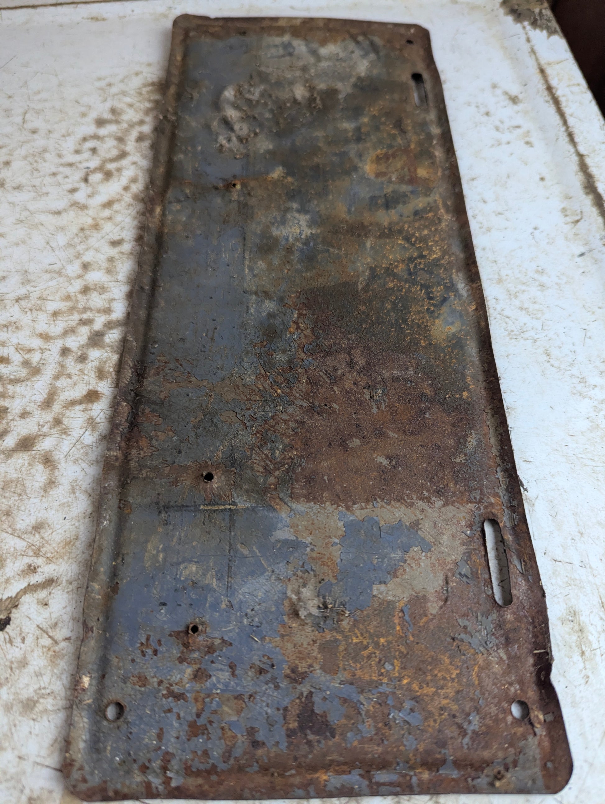 Antique 1918 Ontario License Plate