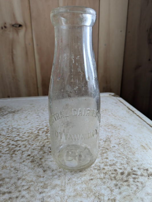Vintage Central Dairies Ottawa Ontario Pint Milk Bottle
