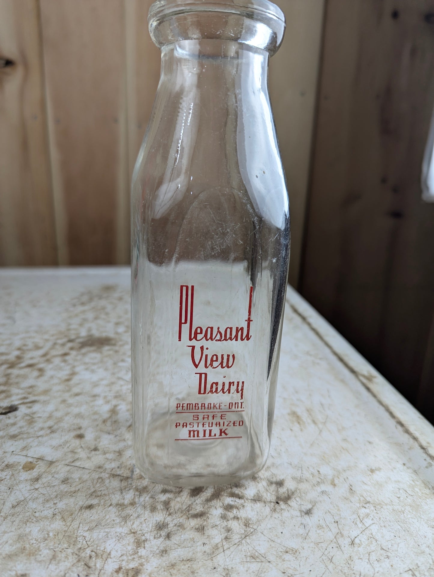 Vintage Pleasant View Dairy Pembroke ACL Pint Milk Bottle