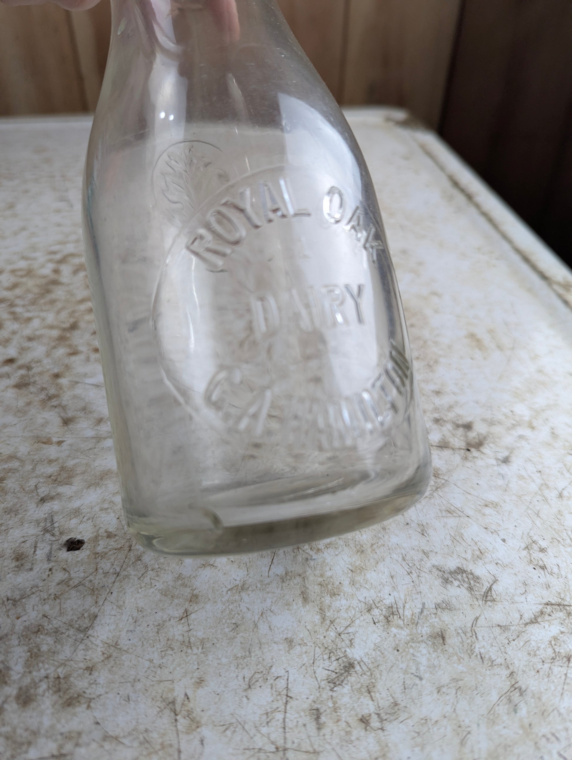 Vintage Royal Oak Dairy Hamilton Embossed Leaf Pint Milk Bottle