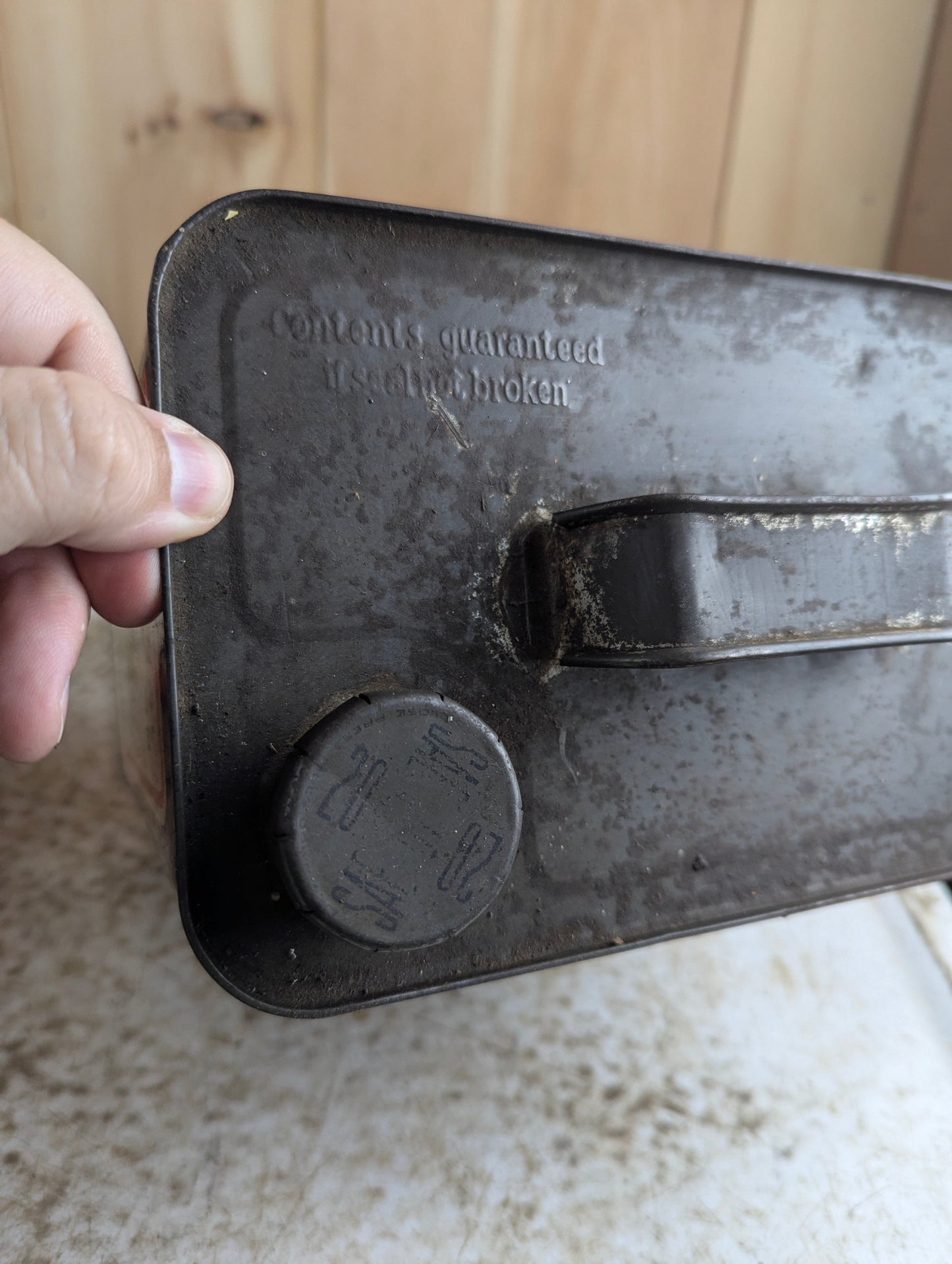 Vintage Domnol Motor Oil 6-Quart Can