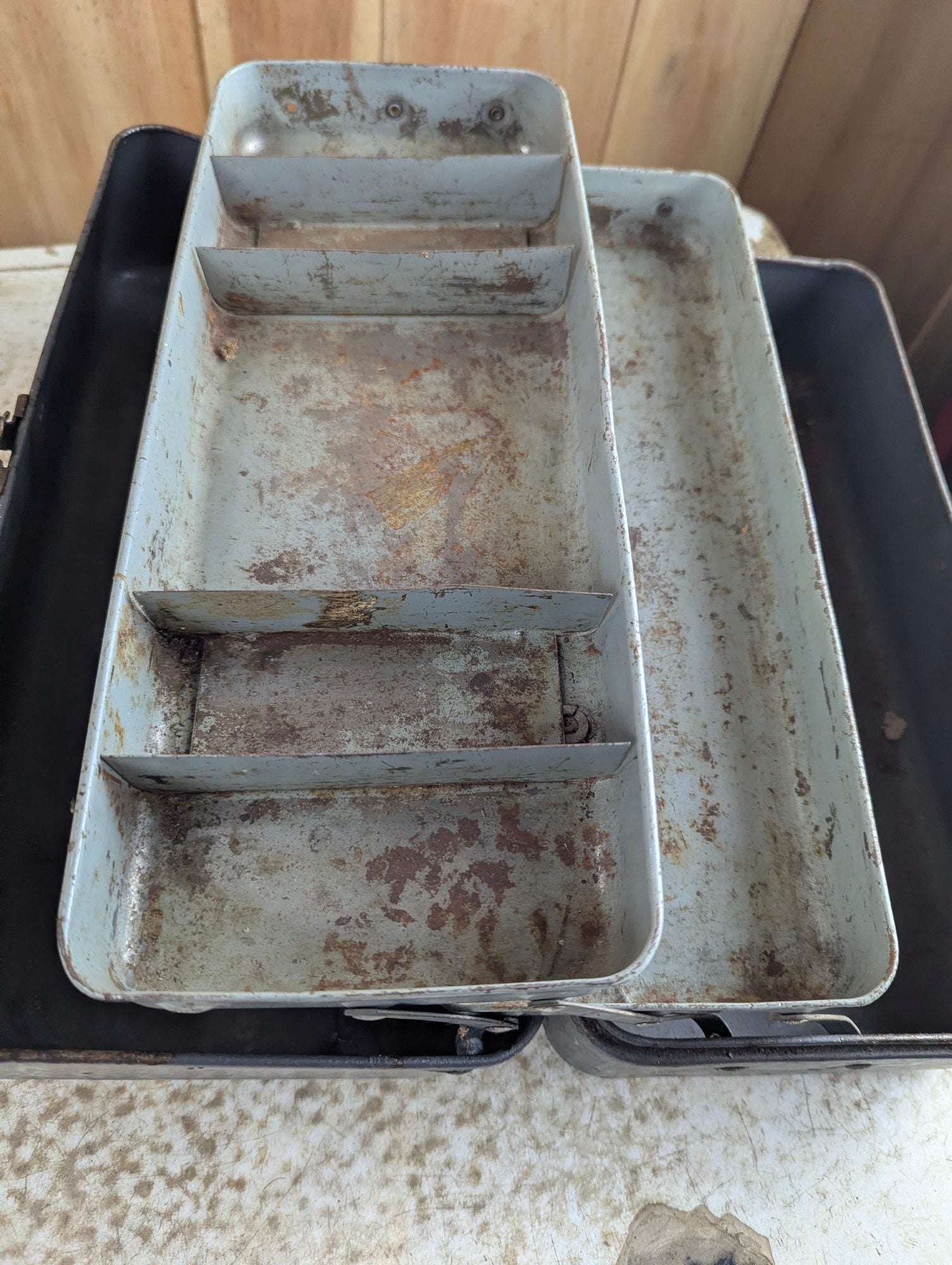 Vintage 14.5" x 7" x 6" Metal Tackle Box