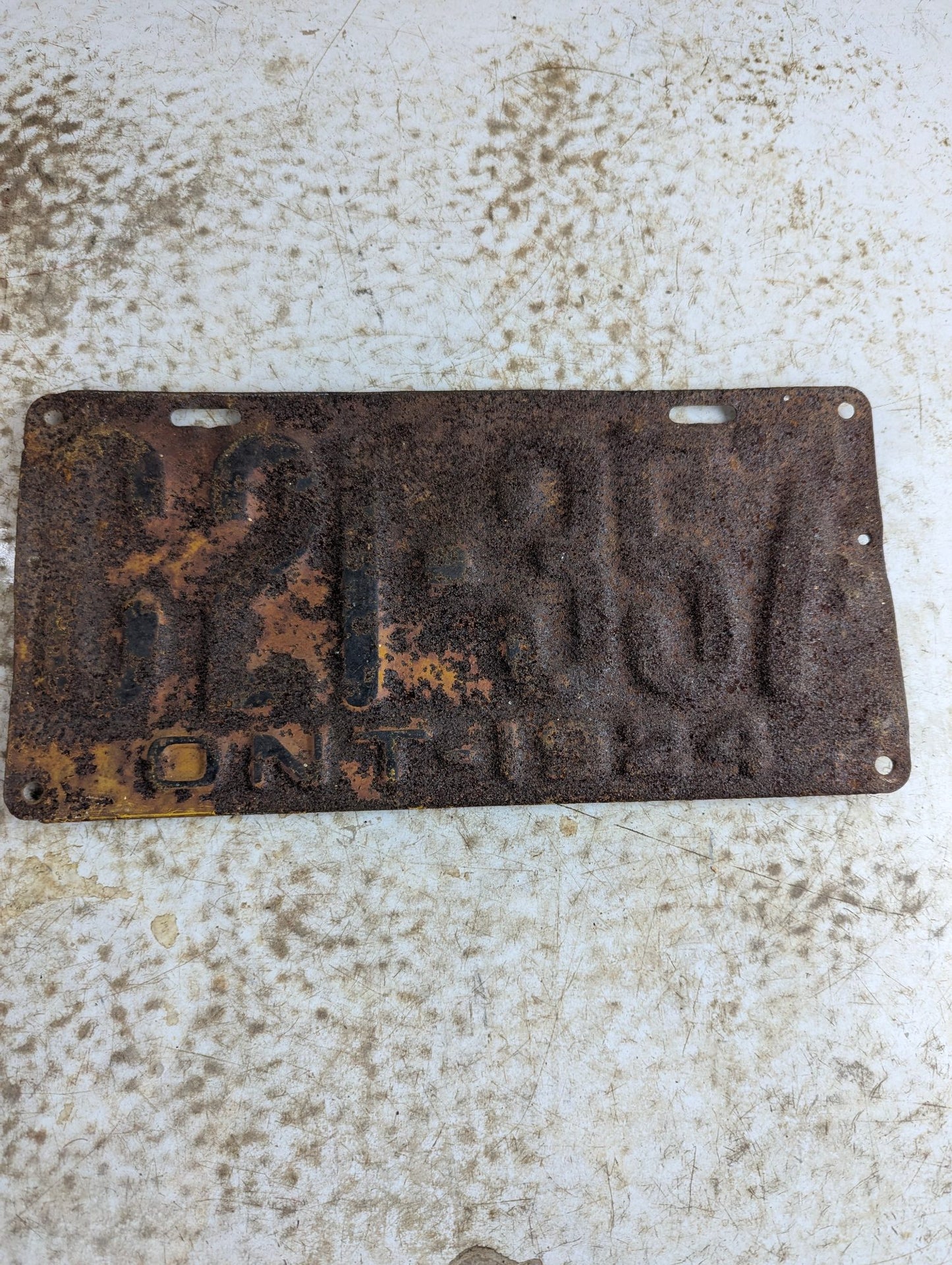 1924 Ontario Passenger Vehicle License Plate