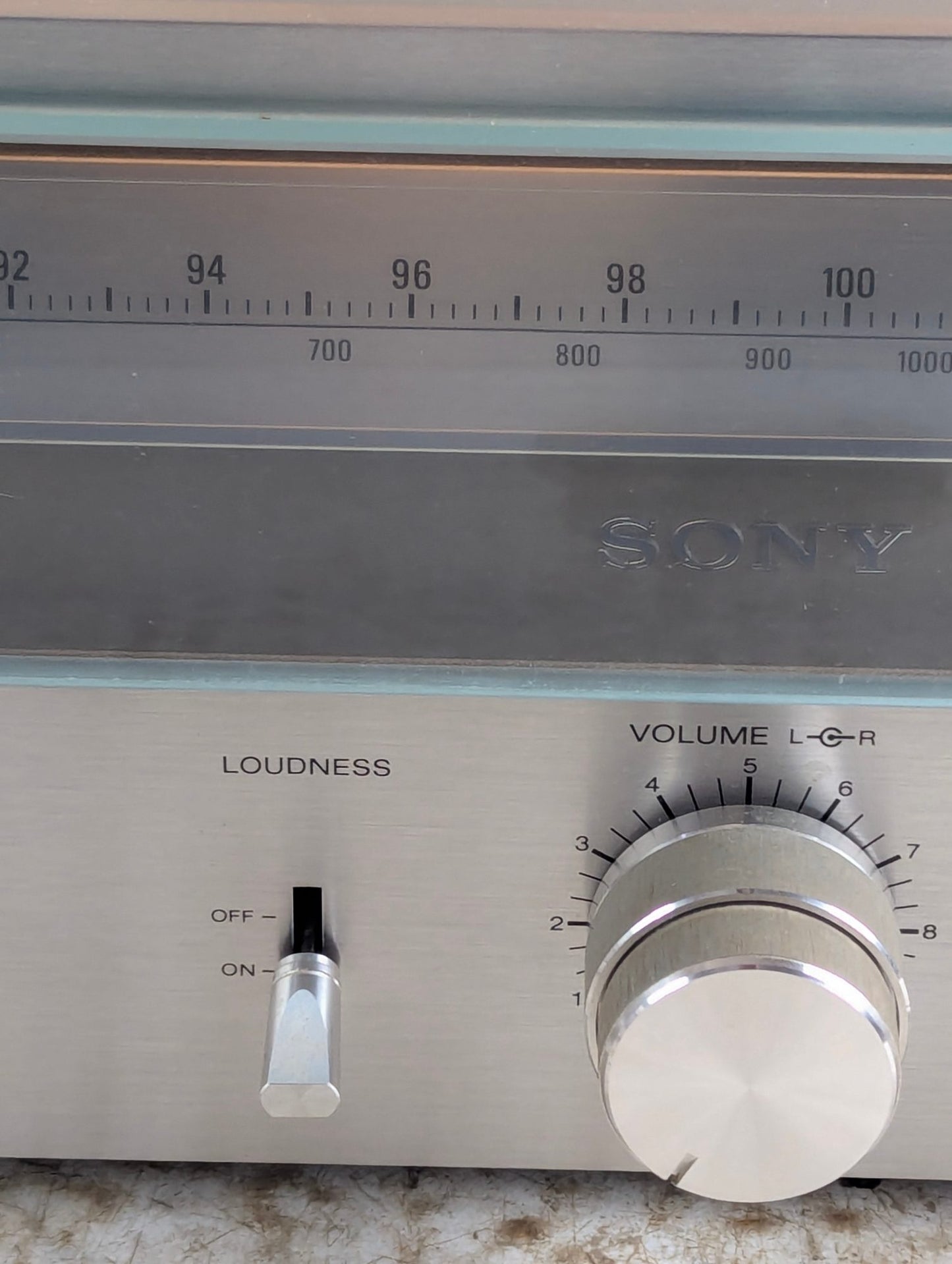 Sony STR-212A AM/FM Stereo Receiver - Working