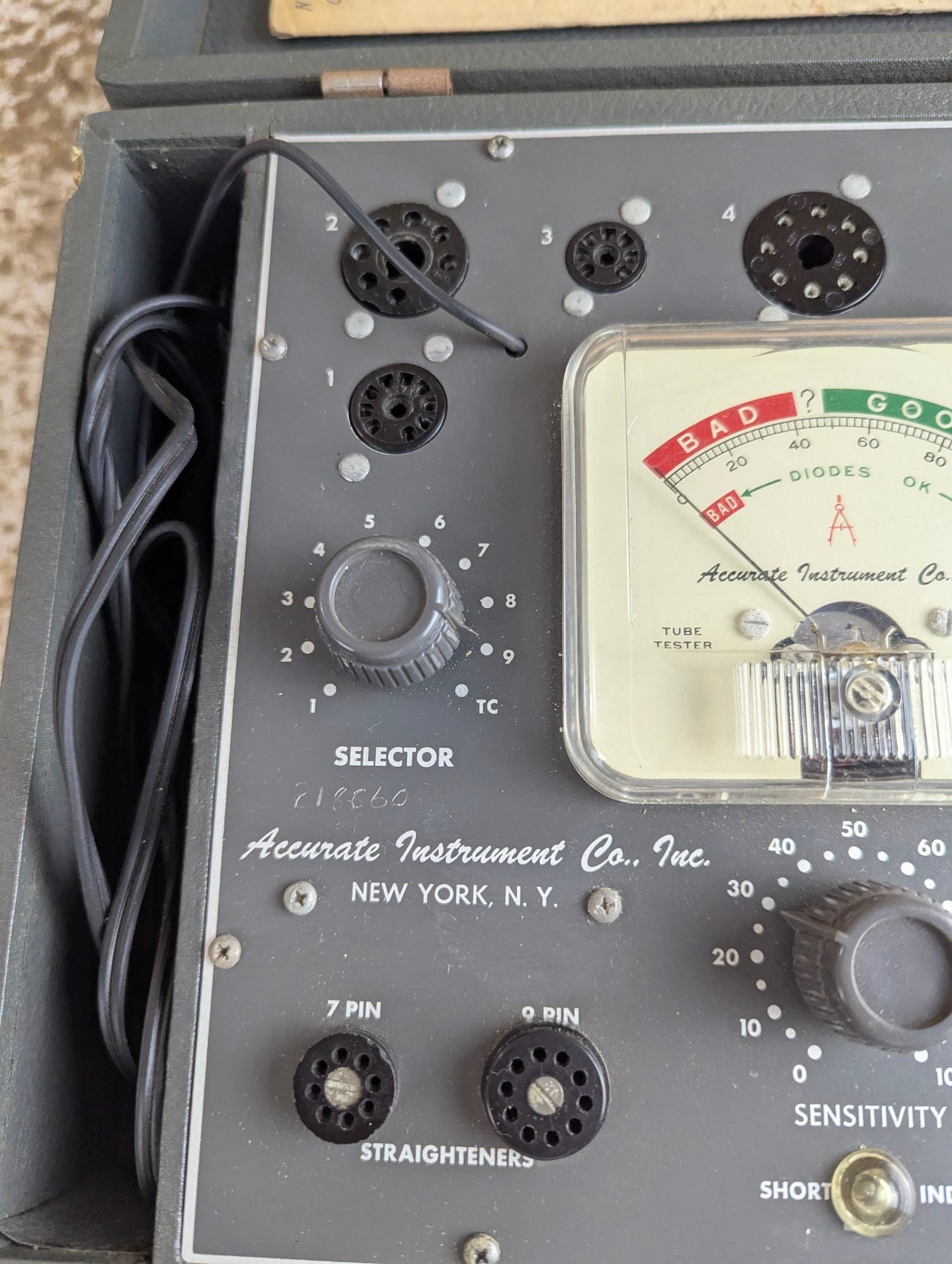 Accurate Instrument Tube Tester Model 151 - Working with Manual