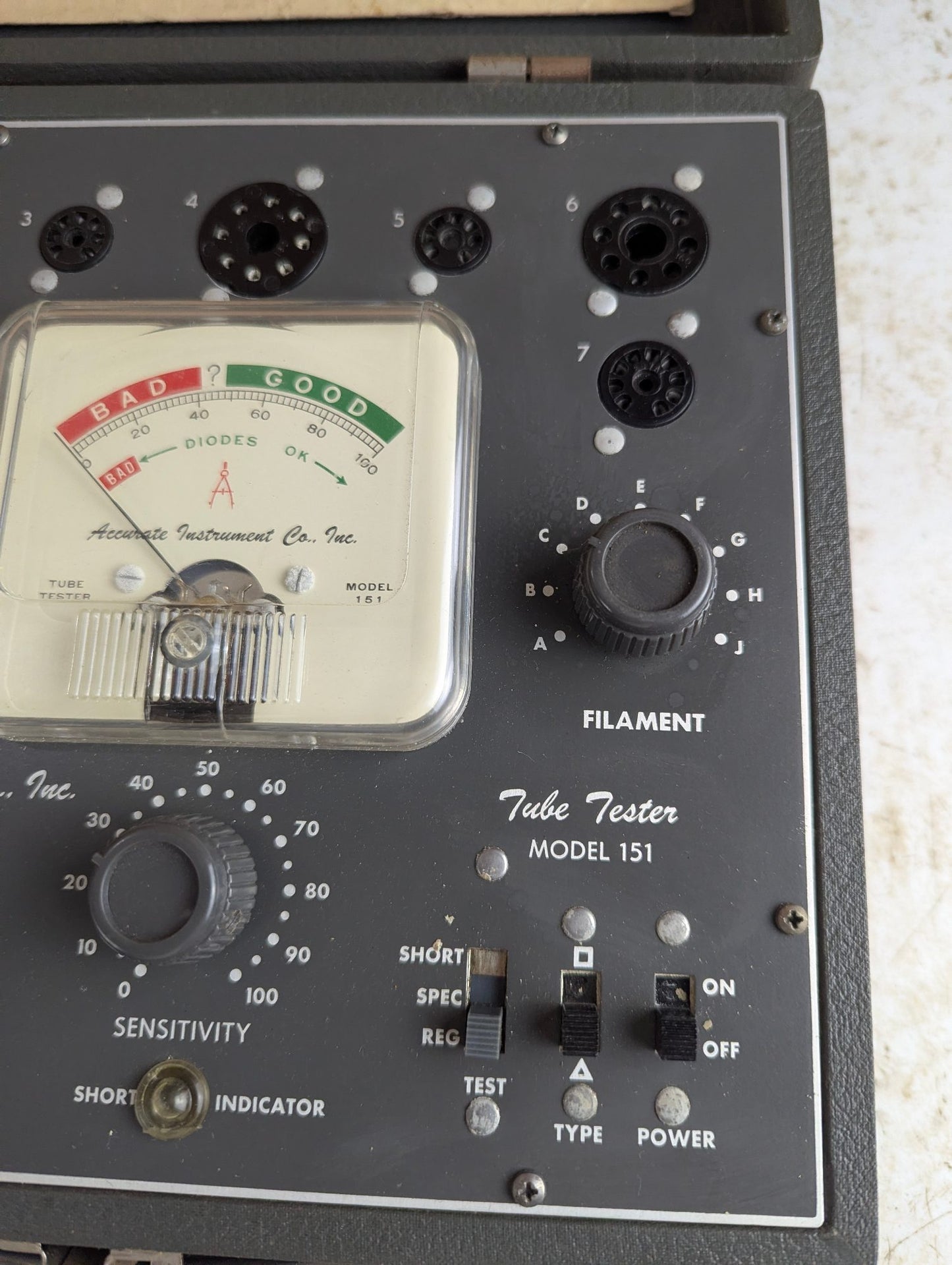 Accurate Instrument Tube Tester Model 151 - Working with Manual