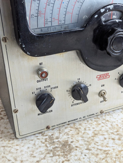 Vintage Eico Model 315 RF Signal Generator - Powers on, but untested.