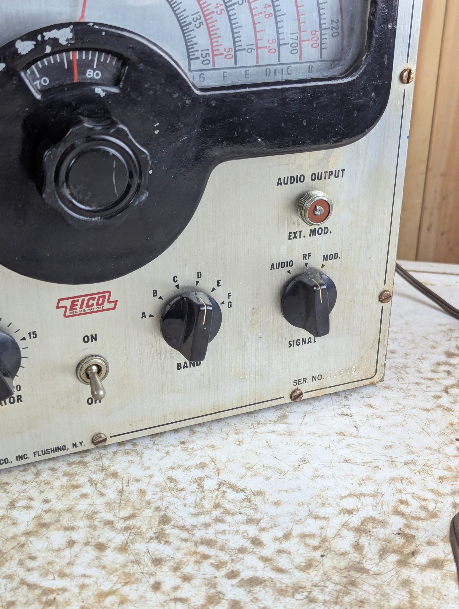 Vintage Eico Model 315 RF Signal Generator - Powers on, but untested.
