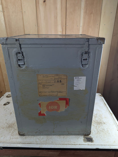 Vintage Metal Navy Military Transit Case 18.5" x 16.5" x 24" AN/USM-44A Signal Generator Case