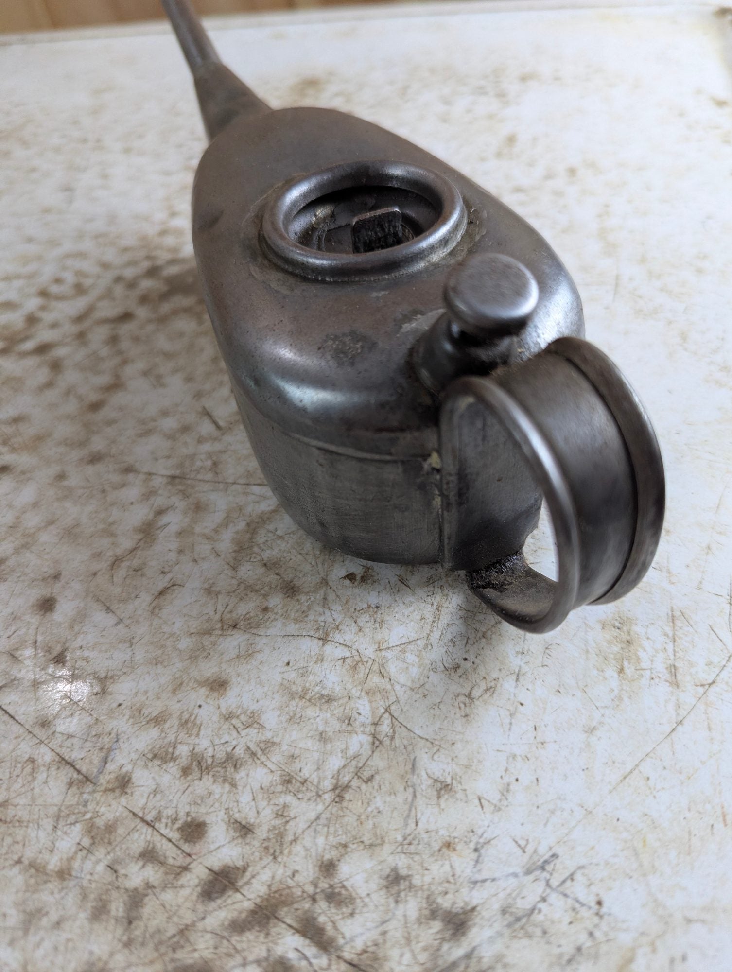 Vintage 1/2 Pint Metal Boat-shaped Pump Oil Can