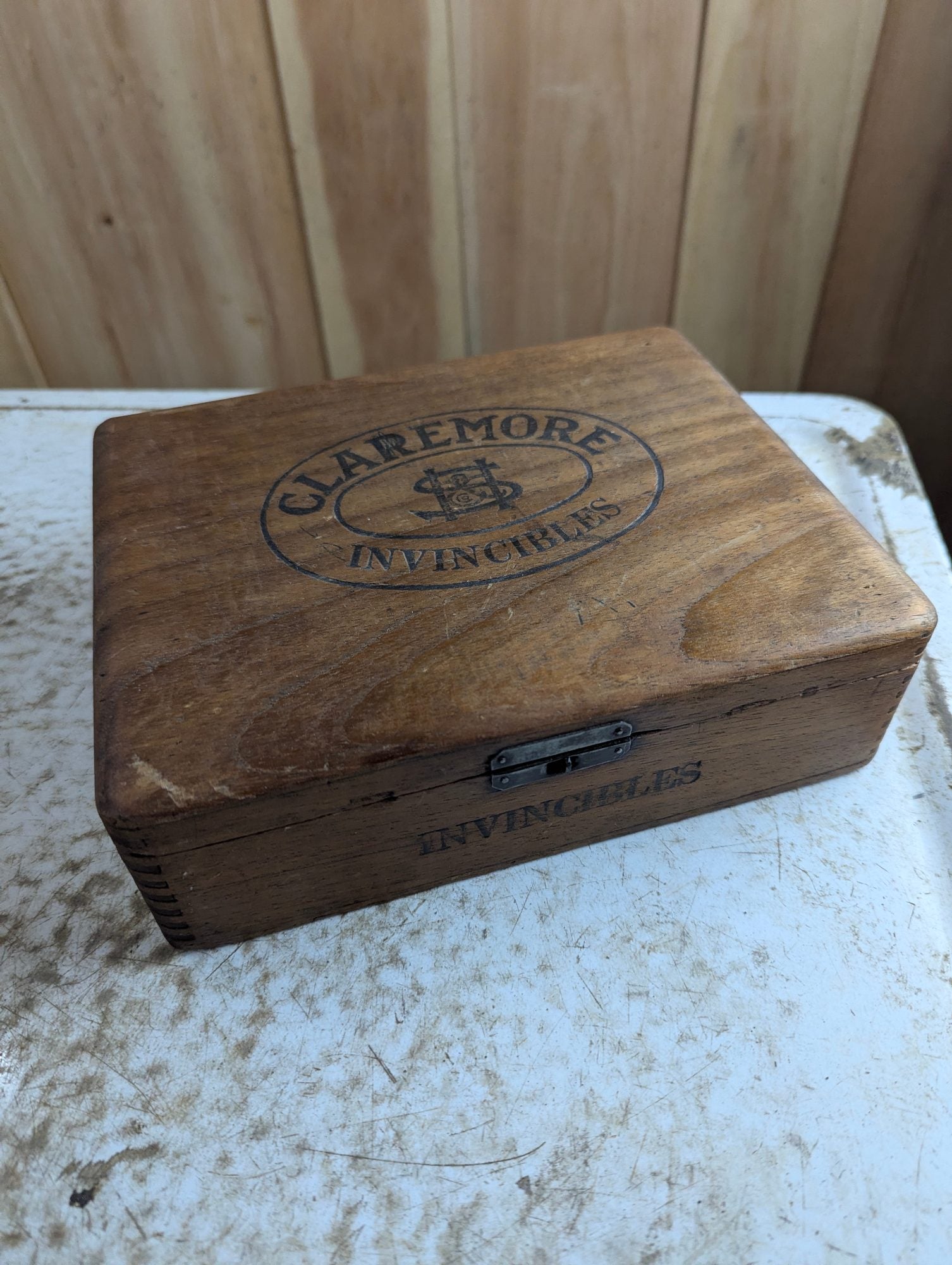 Antique Claremore Invincibles Cigar Box
