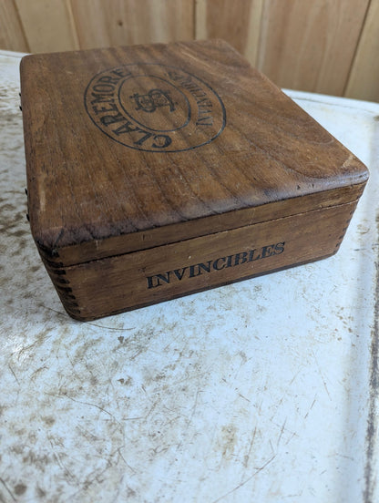 Antique Claremore Invincibles Cigar Box