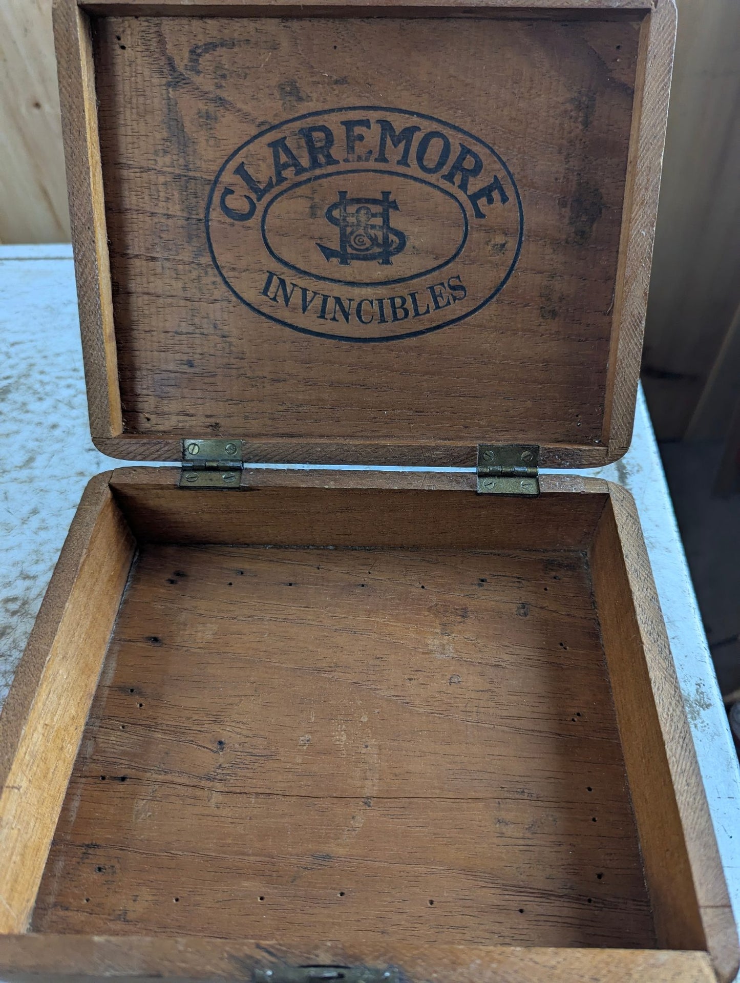 Antique Claremore Invincibles Cigar Box