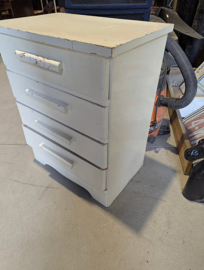 White 4 Drawer Dresser