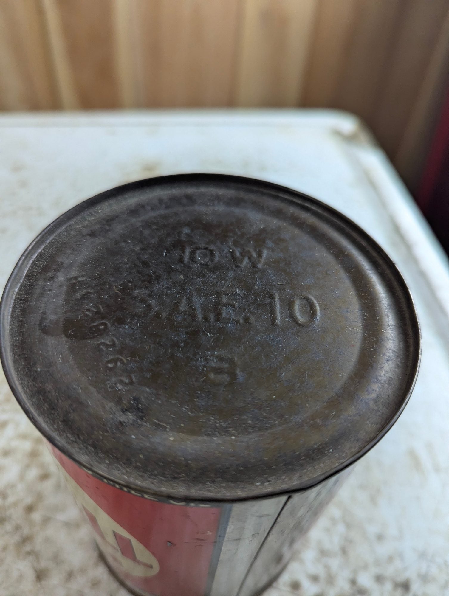 Unopened 1940s Kendall 'The 2000 Mile Oil' 1 US Quart SAE 10 Oil Can