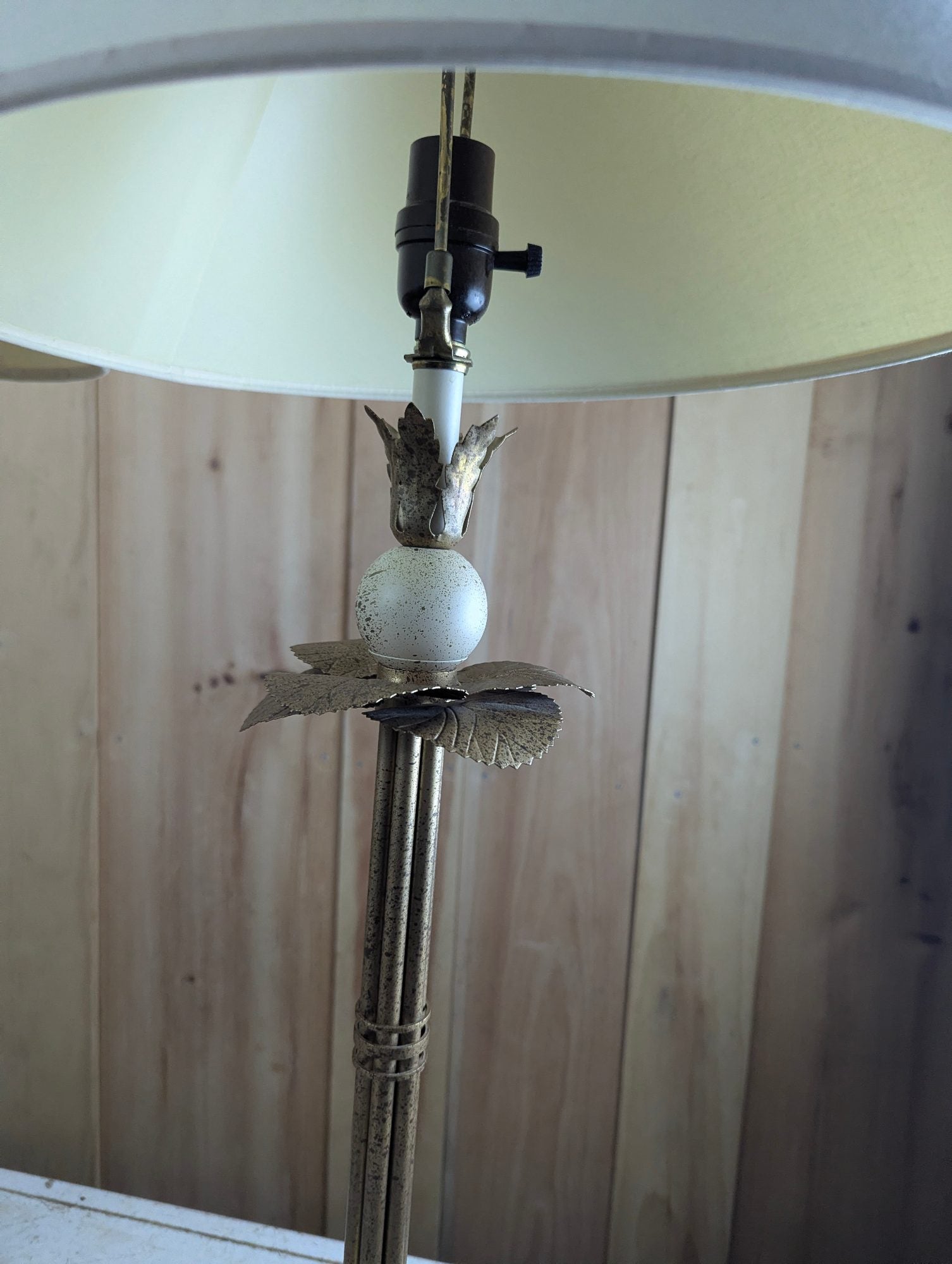 Pair of 32' Table Leaf Motif Lamps with Shades