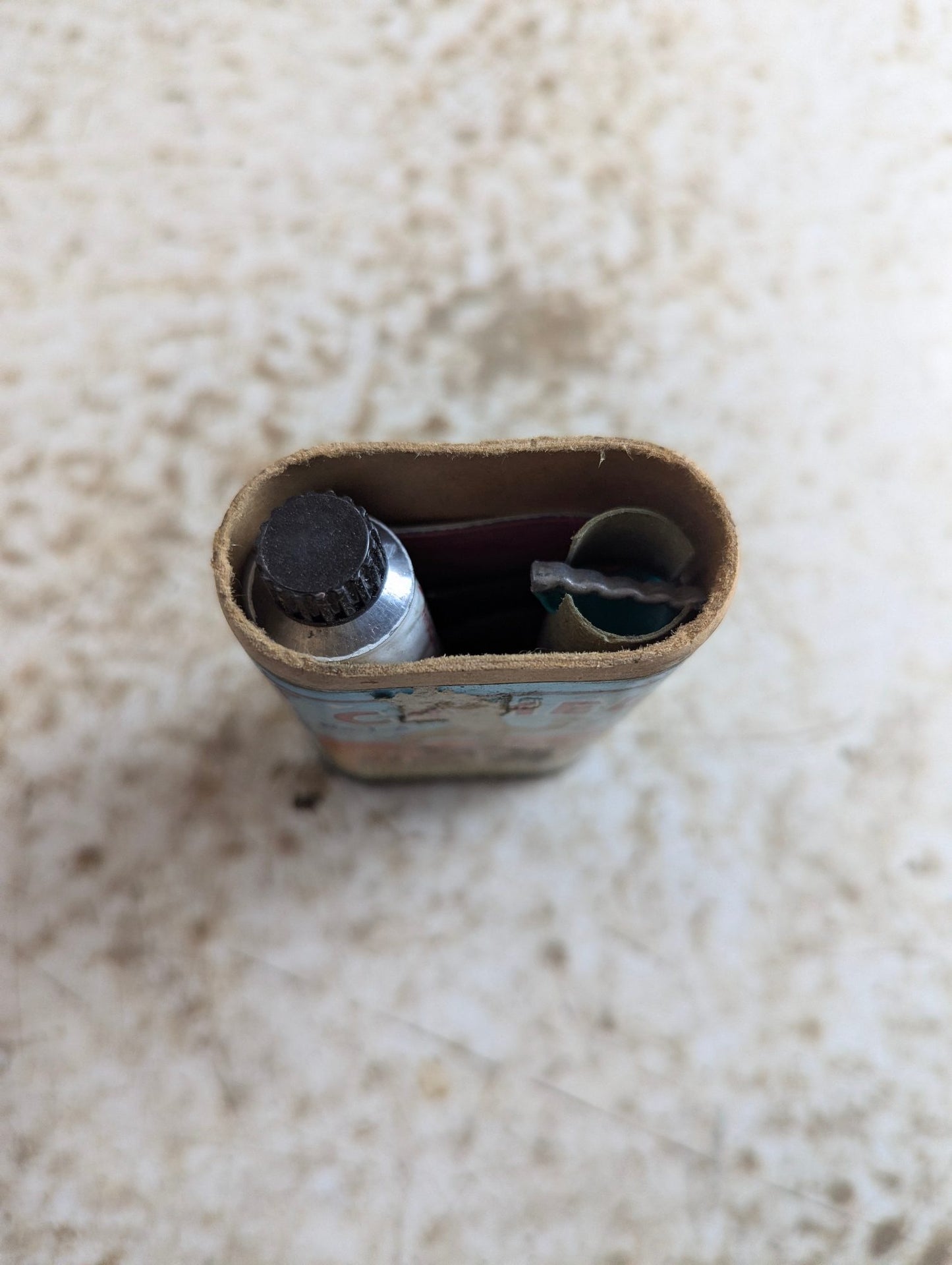 Vintage Camel No. 1-A Rubber Repair Kit